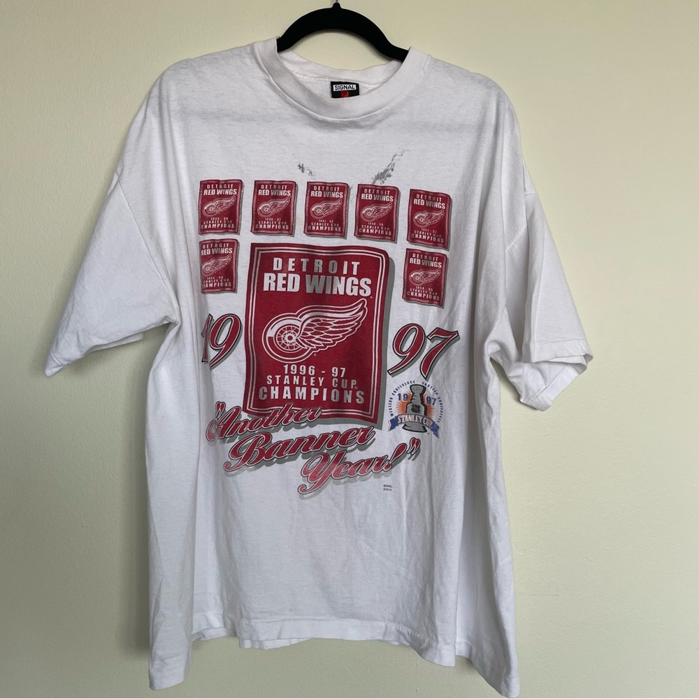 Vintage 1997 Detroit Red Wings T-Shirt